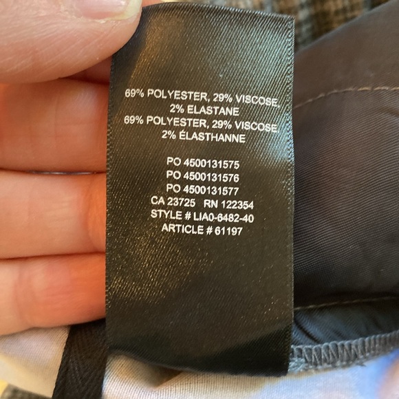 Aritzia Babaton grey plaid pull on mid rise cropped jimmy pants size large - Picture 8 of 8